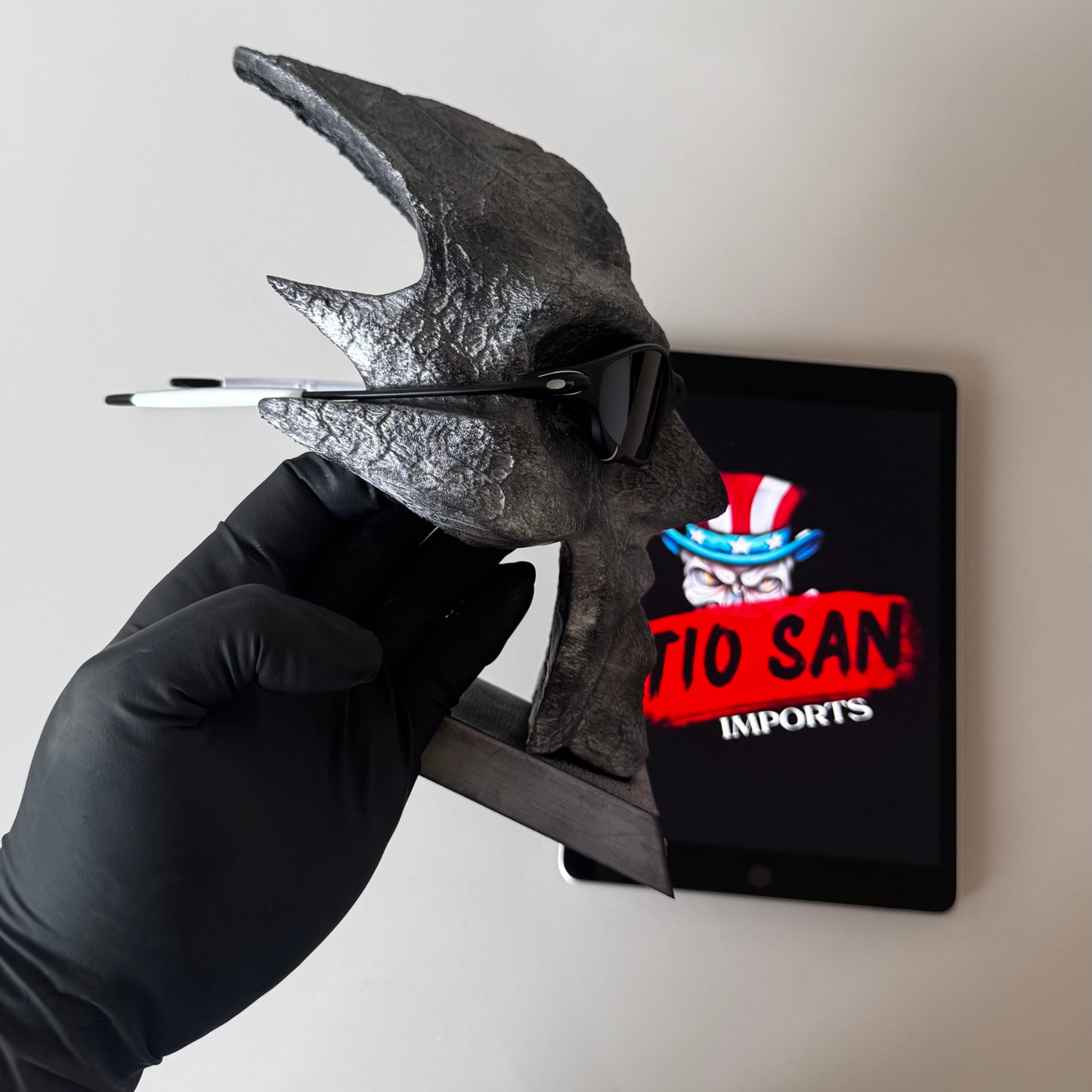 Juliet Black + Kit Branco